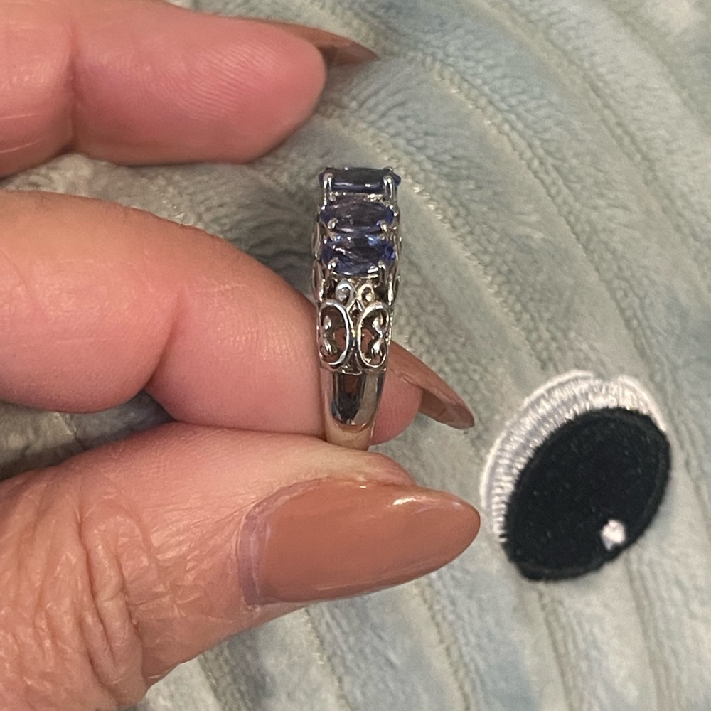 Tanzanite and 925 sterling silver ring. - Picture 3 of 4